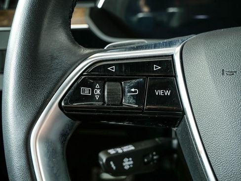 Used 2023 Audi e-tron Premium w/ Convenience Plus Package AWD/4WD image 10