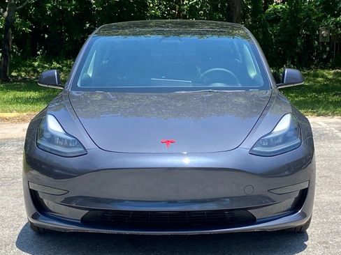 Used 2023 Tesla Model 3 Standard Range RWD image 3