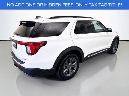 New 2025 Ford Explorer Active w/ Active Comfort Package image 7