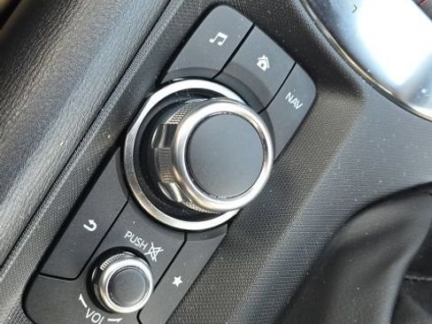 Used 2018 MAZDA MX-5 Miata RF Grand Touring RWD image 28