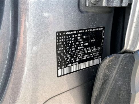 Used 2024 Volkswagen Taos SE image 19