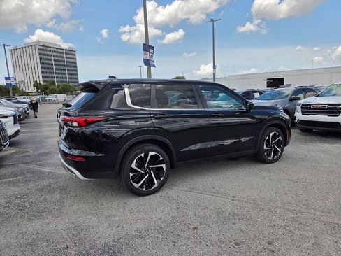 Used 2022 Mitsubishi Outlander SE AWD/4WD image 14