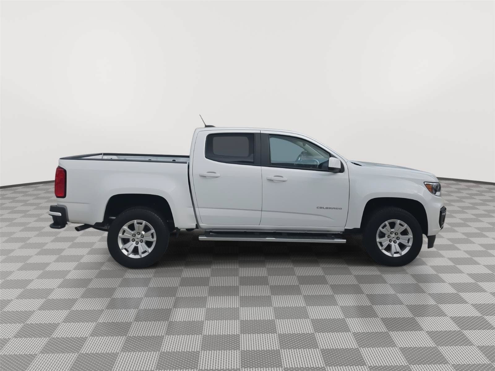 Used 2022 Chevrolet Colorado LT AWD/4WD image 10