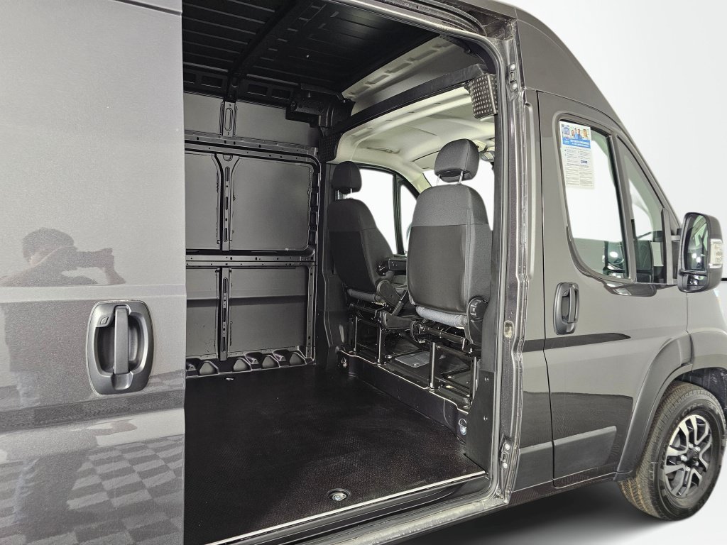 New 2026 RAM ProMaster 2500 w/ Quick Order Package 22G SLT FWD image 32