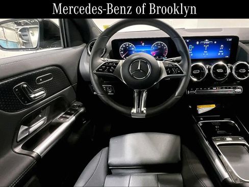 Certified 2026 Mercedes-Benz GLA 250 4MATIC image 5