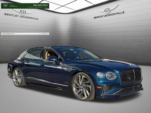 Used 2025 Bentley Flying Spur Plug-In Hybrid AWD/4WD image 18