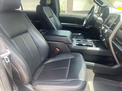 Used 2021 Ford Expedition XLT RWD image 17