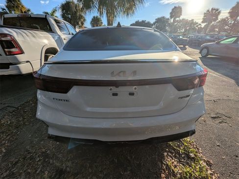 Used 2024 Kia Forte GT-Line w/ GT-Line Premium Package image 13