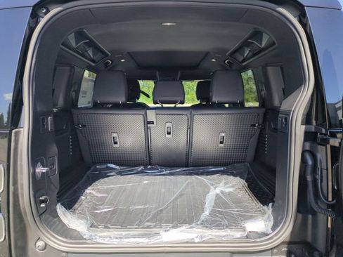 New 2026 Land Rover Defender 110 S AWD/4WD image 16