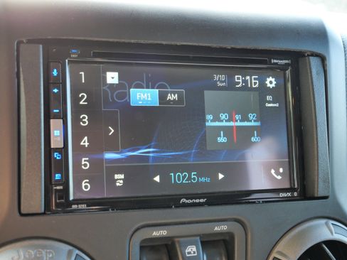 Used 2013 Jeep Wrangler Sport image 20