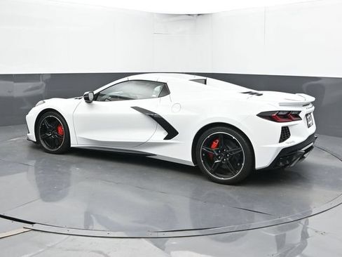 Used 2024 Chevrolet Corvette Stingray Premium Conv w/ Battery Protection Package RWD image 7