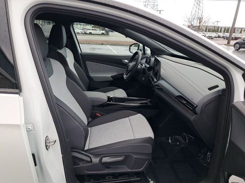 New 2026 Volkswagen ID.4 Pro AWD/4WD image 18
