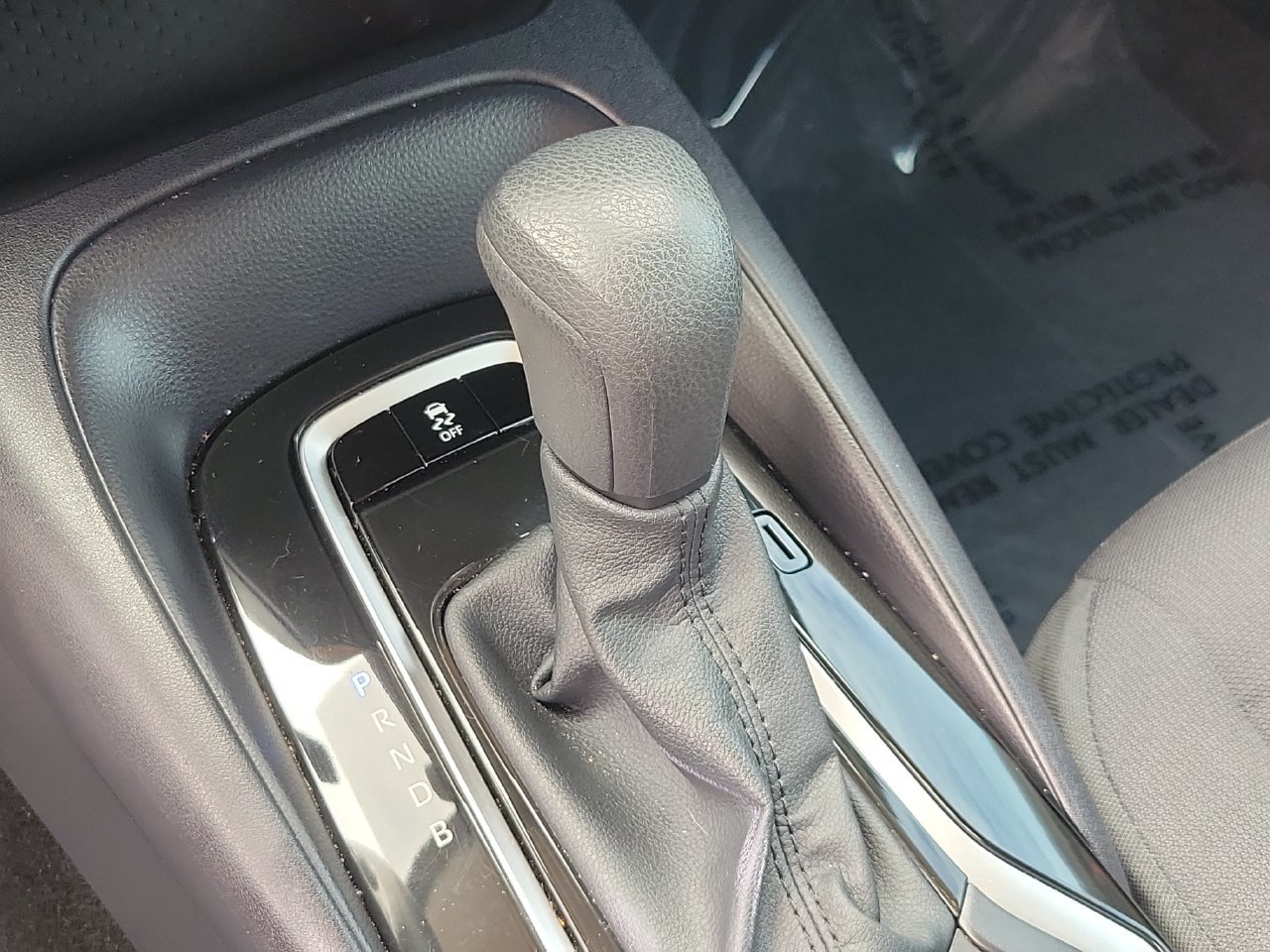 Used 2025 Toyota Corolla LE FWD image 27