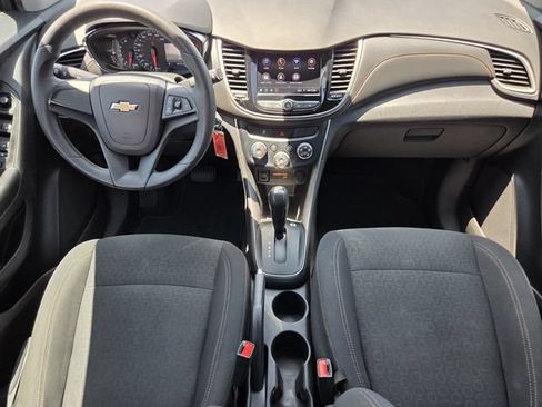 Certified 2020 Chevrolet Trax LS AWD/4WD image 11