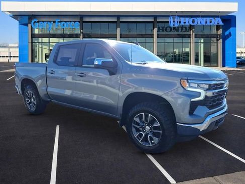 Used 2023 Chevrolet Silverado 1500 LT image 1