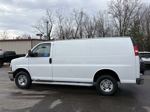 Used 2024 Chevrolet Express 2500 w/ Driver Convenience Package image 2