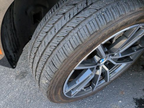 Certified 2025 BMW 230i Coupe RWD image 12