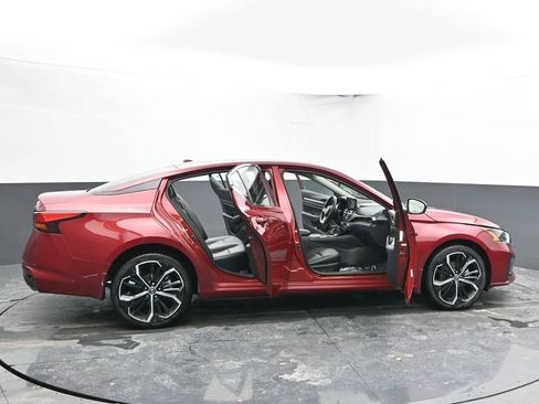 Used 2024 Nissan Altima 2.5 SR w/ SR Premium Package image 63