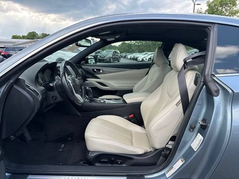 Used 2018 INFINITI Q60 3.0t Luxe w/ Sensory Package 3.0T Luxe RWD image 10