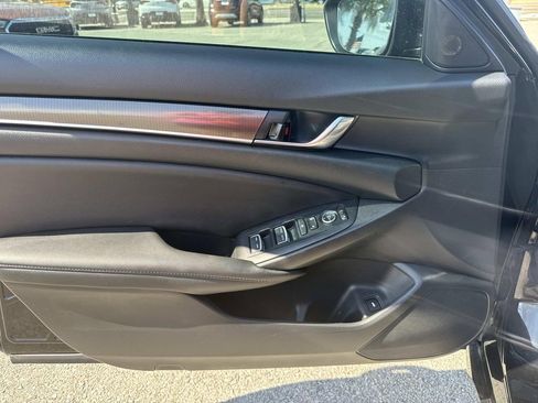 Used 2022 Honda Accord Sport image 16
