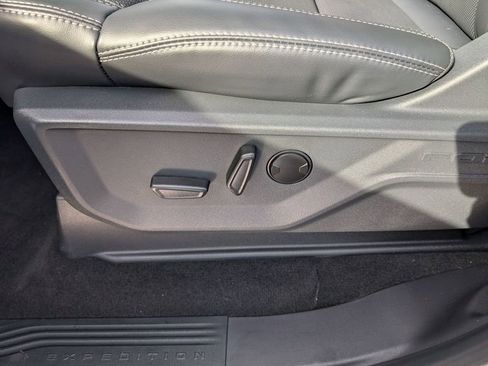 New 2025 Ford Expedition Platinum w/ Stealth Performance Package image 23