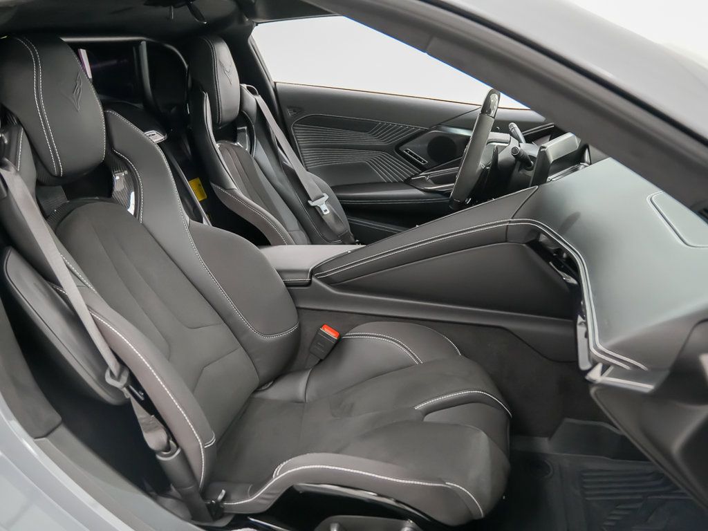 Used 2025 Chevrolet Corvette ZR1 w/ ZR1 Carbon Fiber Aero Package RWD image 19