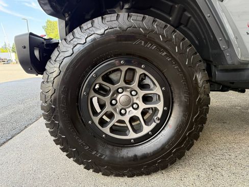 Used 2020 Jeep Wrangler Unlimited Rubicon w/ Uconnect 4C Nav & Sound Group AWD/4WD image 20