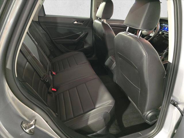 Used 2024 Volkswagen Jetta SE FWD image 11