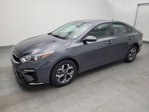 Used 2020 Kia Forte LXS image 2