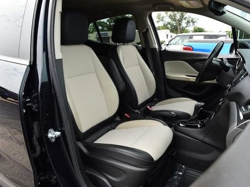 Used 2022 Buick Encore Preferred w/ Safety Package AWD/4WD image 18