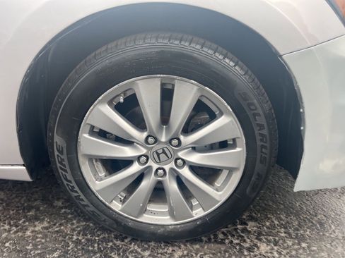 Used 2011 Honda Accord EX image 46