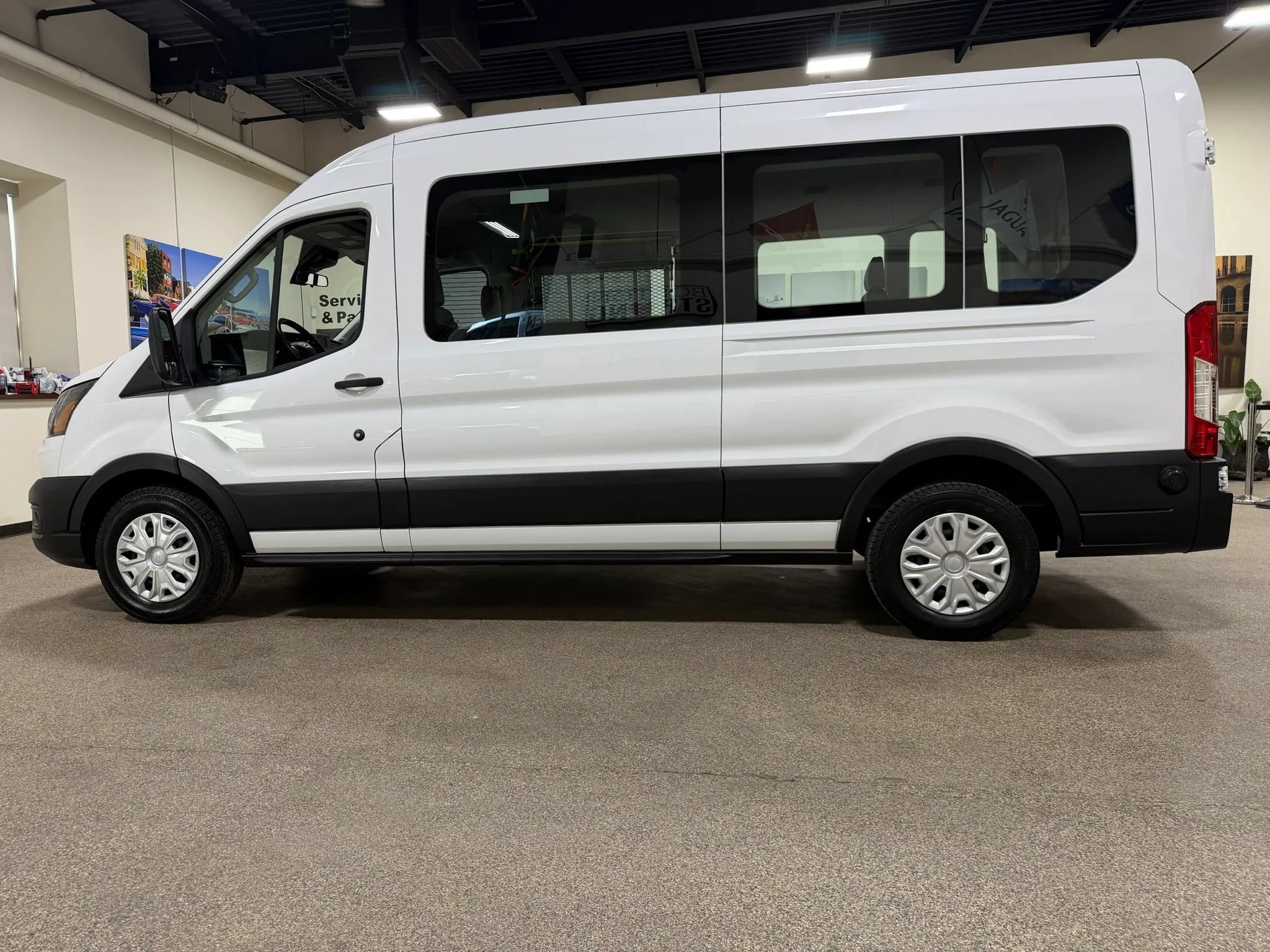 Used 2023 Ford Transit 350 XL RWD image 9