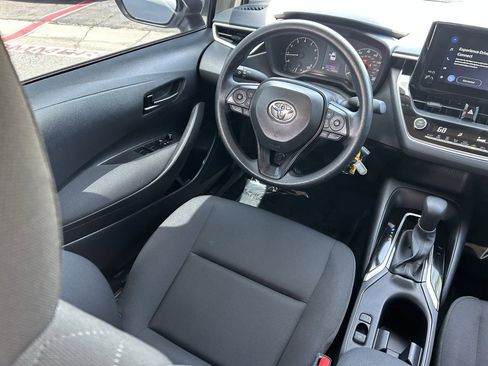 Used 2025 Toyota Corolla LE image 16
