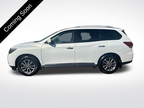 Used 2014 Nissan Pathfinder SL w/ SL Tech Package image 4