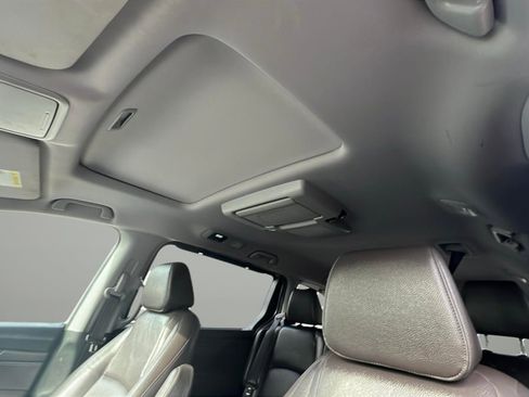 Used 2018 Honda Odyssey EX-L image 19