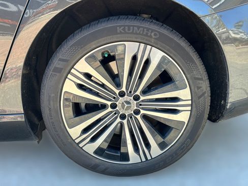 Used 2022 Mercedes-Benz EQS 450+ Sedan image 6