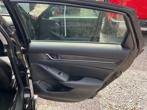 Used 2021 Honda Accord EX-L image 13