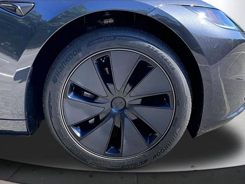 Used 2025 Tesla Model 3 Long Range RWD image 33