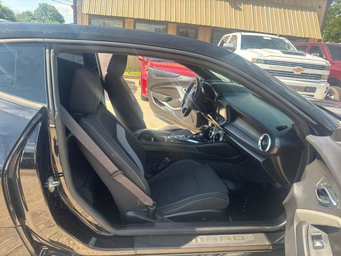 Used 2016 Chevrolet Camaro LT RWD image 38