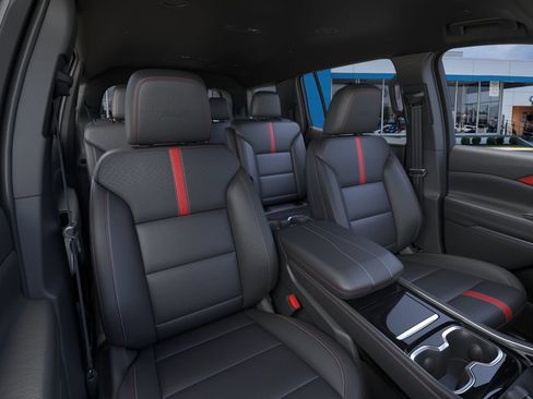New 2026 Chevrolet Traverse RS w/ LPO, Floor Liner Package FWD image 16