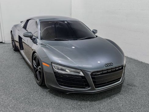 Used 2014 Audi R8 V8 image 2