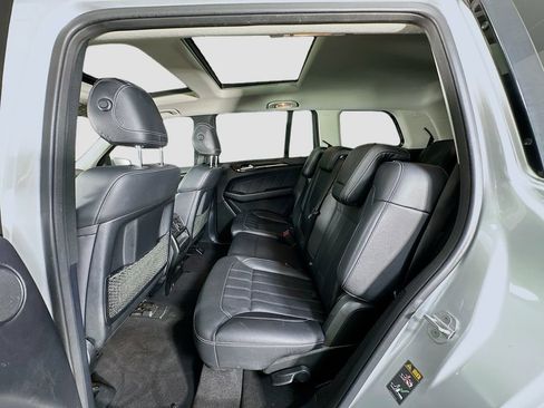 Used 2016 Mercedes-Benz GL 450 4MATIC image 24