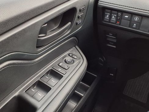 Used 2024 Honda Odyssey Sport image 19