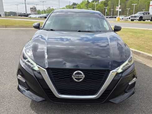 Used 2022 Nissan Altima 2.5 SV AWD/4WD image 2