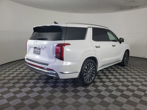 Used 2024 Hyundai Palisade Calligraphy image 4