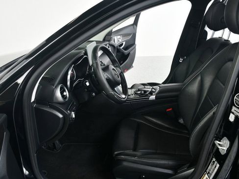 Used 2015 Mercedes-Benz C 300 Sedan image 28