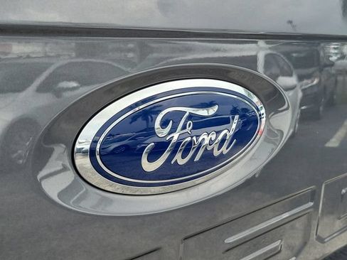 Certified 2022 Ford F150 Lariat AWD/4WD image 5