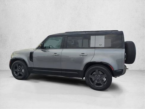 Used 2023 Land Rover Defender 110 X-Dynamic SE AWD/4WD image 7