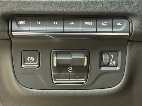 New 2026 Cadillac Escalade ESV Luxury w/ Touring Package image 18