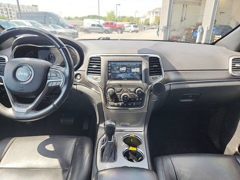 Used 2018 Jeep Grand Cherokee Limited AWD/4WD image 8